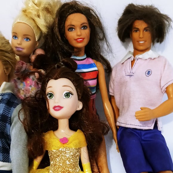 Lot of 10 Barbie and Friends Dolls - Picture 4 of 4